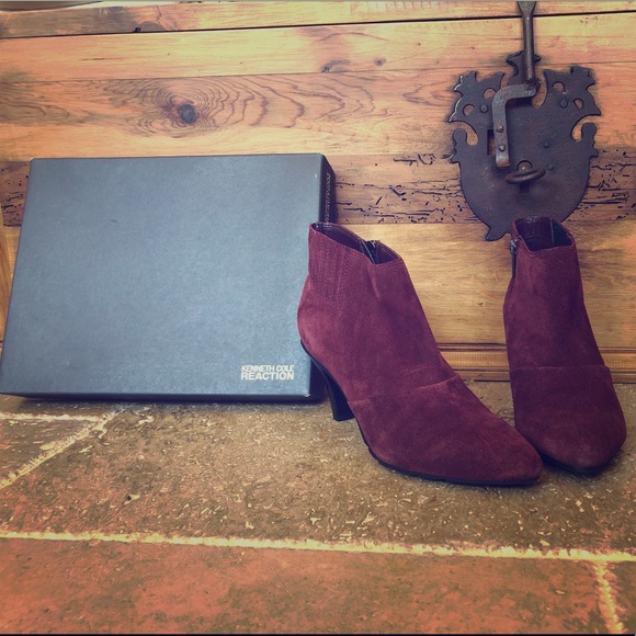 Kenneth Cole Reaction Bootie - Picture 1 of 5
